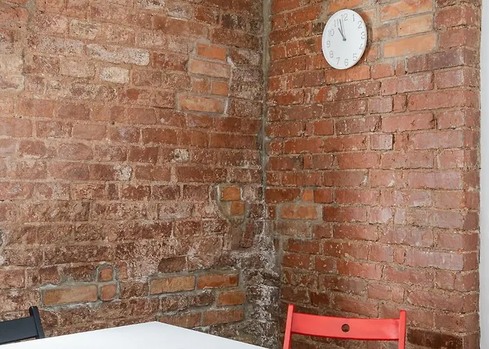 Rentplanet - Cybulskiego Διαμέρισμα *