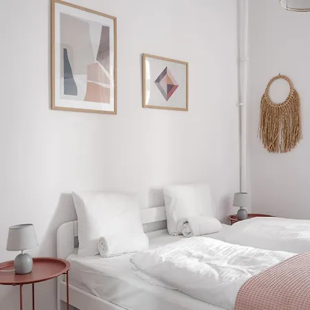 Apartment Rentplanet - Cybulskiego