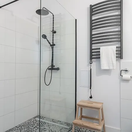 Rentplanet - Cybulskiego Διαμέρισμα *