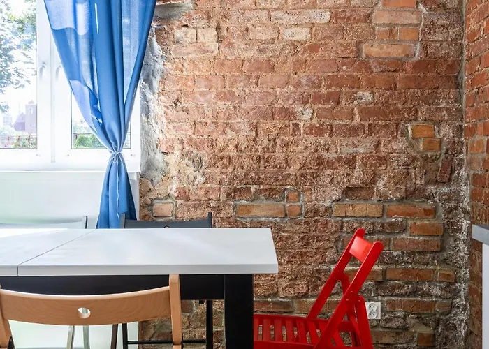 Rentplanet - Cybulskiego *